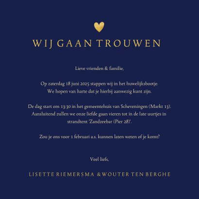 Stijlvolle trouwkaart vingerafdrukken in gouden hartje 3
