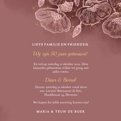 Stijlvolle uitnodiging jubileum bloemen, foto en typografie 3