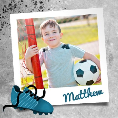 Stoere felicitatiekaart voor een jongen met beton en voetbal 2