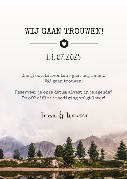 Stoere Save the Date kaart met een berg landschap en datum 3