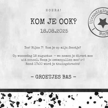 Stoere uitnodiging kinderfeestje jongen met voetbal print 3