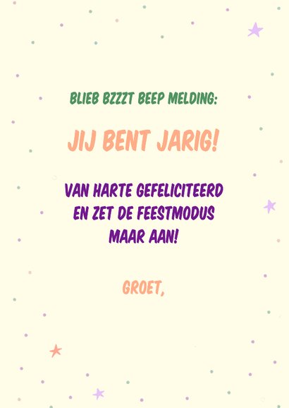 Stoere verjaardagskaart robot die fotolijst omhoog houdt 3
