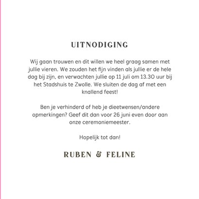 Trendy hip trouwkaartje gestreept roze oranje hartje 3