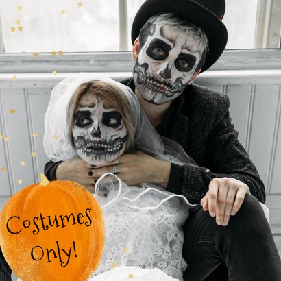 Trendy uitnodiging Halloweenparty spooky pompoen ster goud 2