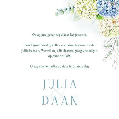 Trouwkaart hortensia's in blauw en wit 3