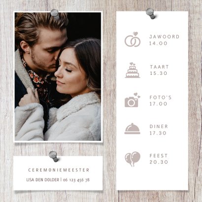 Trouwkaart hout met foto's en spijkers 2