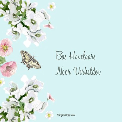 Trouwkaart Romantische bloemen vlinders 2