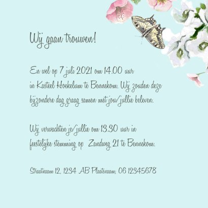 Trouwkaart Romantische bloemen vlinders 3