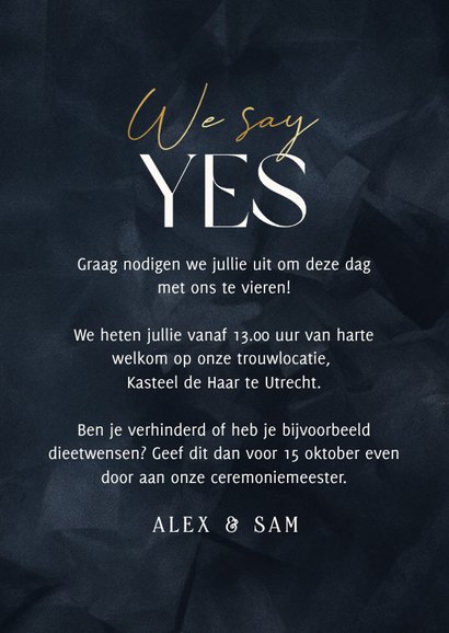 Trouwkaart 'we say yes' donkerblauw met goud stijlvol 3
