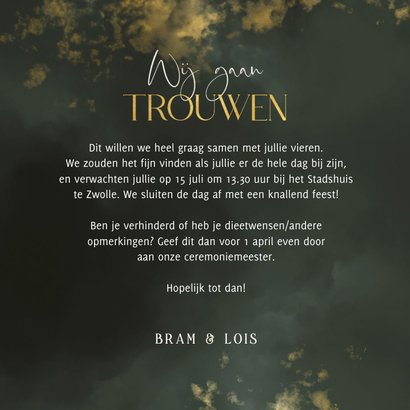 Trouwkaart wij gaan trouwen groene wolkjes met goud 3
