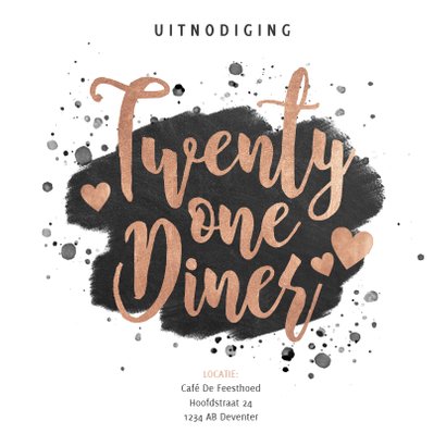 Uitnodiging 21 diner met zwarte verf en gouden typografie 2