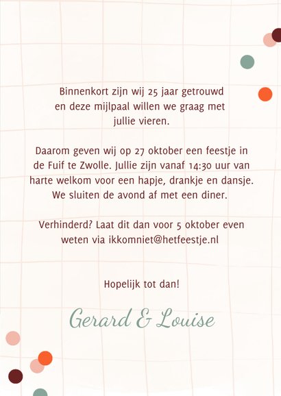 Uitnodiging 25 jaar getrouwd met boeken, confetti en foto's 3