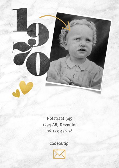 Uitnodiging 50 jaar met marmer, foto's, pijlen en jaartallen 2