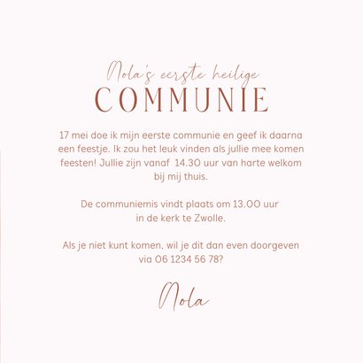 Uitnodiging communie met roze landschap en goud duifje 3