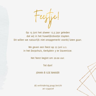 Uitnodiging jubileum trouwdag met rozen en goud 3