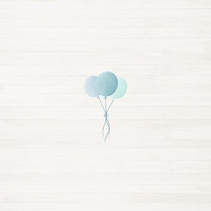 Uitnodiging kinderfeestje met blauw ballonnen en twee foto's Achterkant
