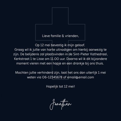 Uitnodiging vormsel kruis donkerblauwe achtergrond 3