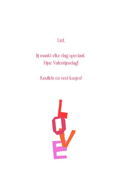 Valentijnskaart 'Love' in gekleurde letters 3