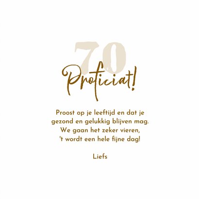 Verjaardagskaart hout label confetti goud foto's stijlvol 3