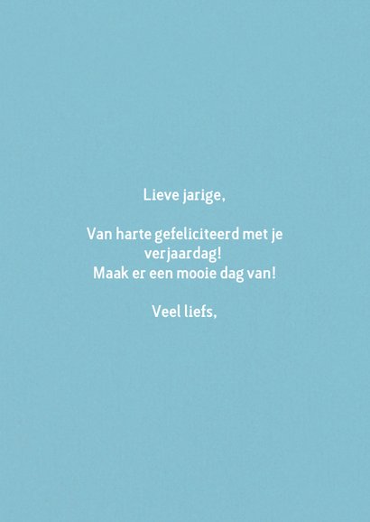 Verjaardagskaart kat met cadeautjes 3