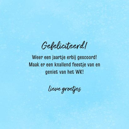 Verjaardagskaart met voetbal met feesthoedje 3