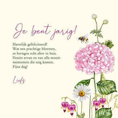 Verjaardagskaart roze hortensia's in de tuin 3