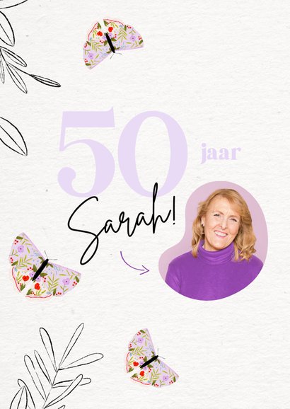 Verjaardagskaart Sarah 50 jaar foto vlinders lila 2