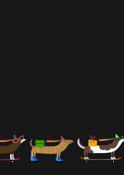 Verjaardagskaart teckels op skateboards 2