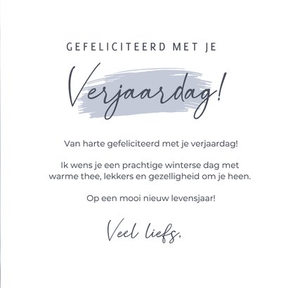 Verjaardagskaart winter met rozenbottel in de sneeuw 3