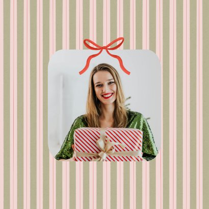 Verjaardagskaartje kerst december strik strepen hiep hoera 2