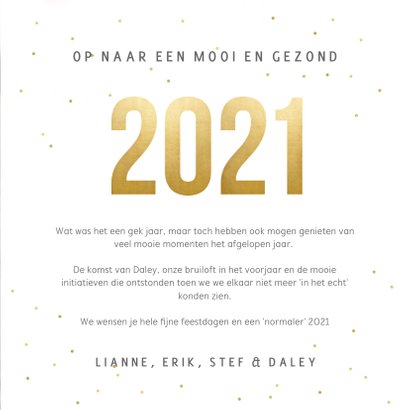 Vierkante nieuwjaarskaart fotocollage met terugblik op 2020 3