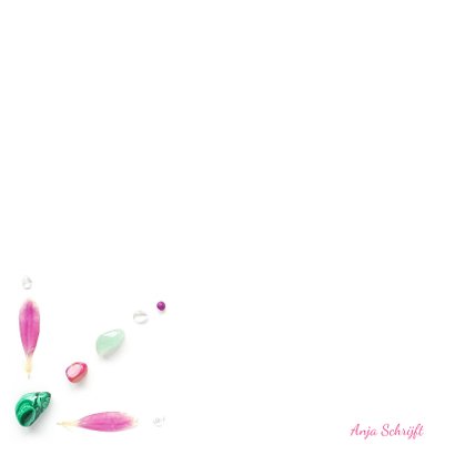 Vriendschapskaart roze bloem en groene edelstenen 2