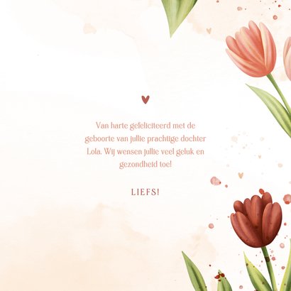 Vrolijk felicitatiekaartje met tulpen hartjes en waterverf 3