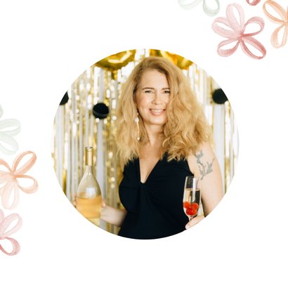 Vrolijk verjaardagskaartje met gekleurde bloemen 2