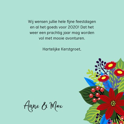 Vrolijke en kleurrijke kerstkaart met vogel en bloemen 3