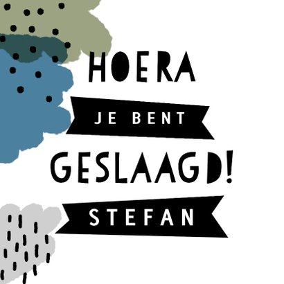 Vrolijke geslaagd kaart met verf, streepjes en typografie 2