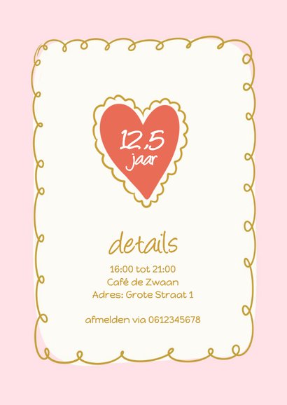 Vrolijke jubileumkaart met roze kader en hartje met getal 2