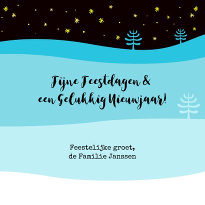 Vrolijke kerstkaart met lachende kerstboom 3