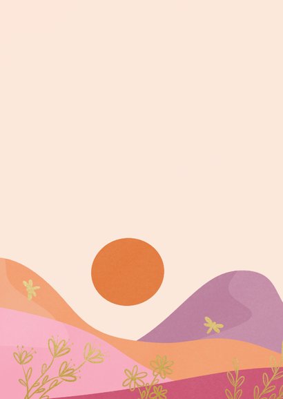 Vrolijke trendy roze verjaardagskaart met zon en bergen 2