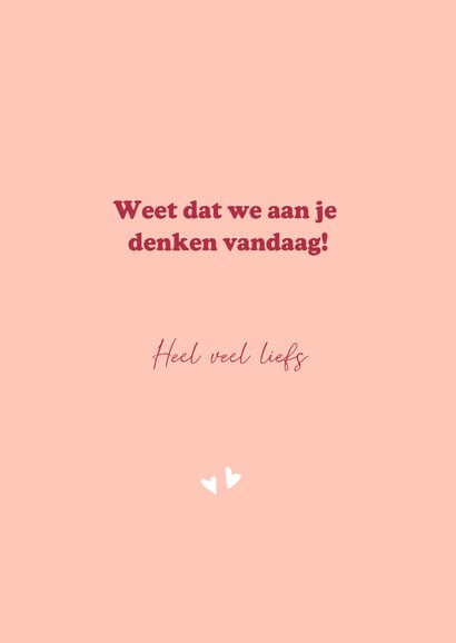 Wenskaart met mooi boeket bloemen in moderne vaas 3