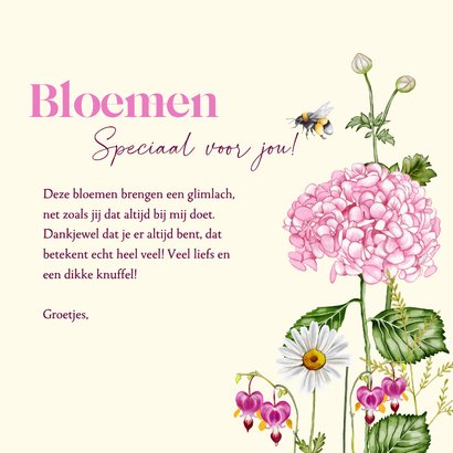 Wenskaart roze hortensia's in de tuin 3