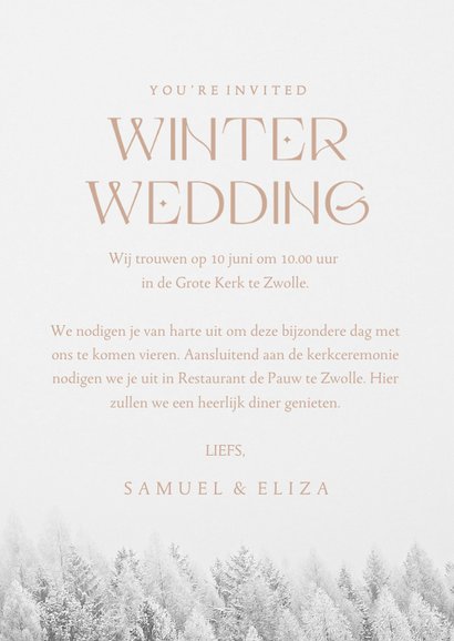 Winterwedding trouwkaart met besneeuwd bos 3