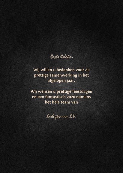 Zakelijke kerstkaart met houten kerstboom en krijtbord 3