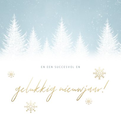 Zakelijke kerstkaart met sneeuw, bomen en 'Fijne feestdagen' 2