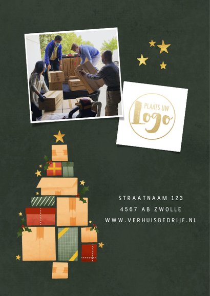 Zakelijke kerstkaart met verhuisdozen kerstboom en sterren 2