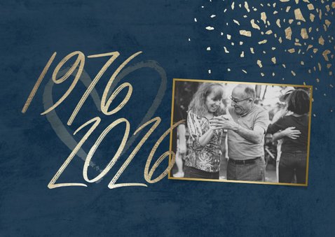 Jubileumkaart 50 foto jaartallen donkerblauw met terrazzo 2