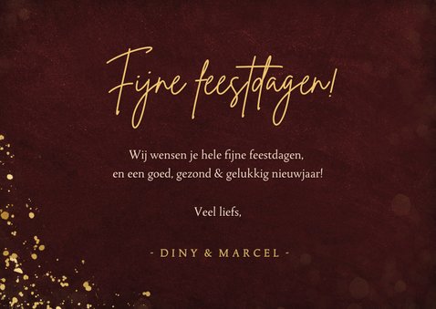 Kerstkaart bordeaux rood met papieren kerstboom en foto 3