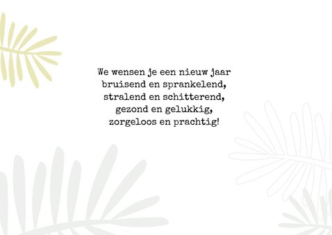 Kerstkaart typografie kerstbal 3