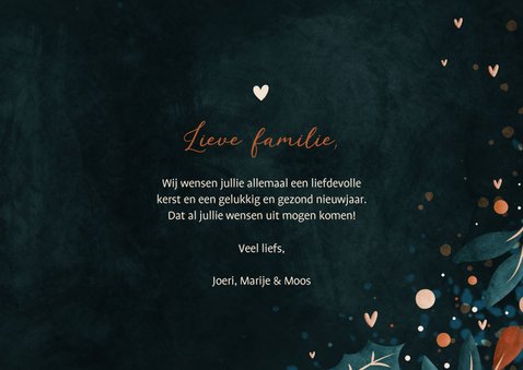 Kerstkaartje vol warmte met hartjes takjes en besjes 3
