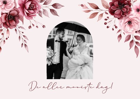 Klassieke bedankkaart met foto's in roze met aquarel rozen 2